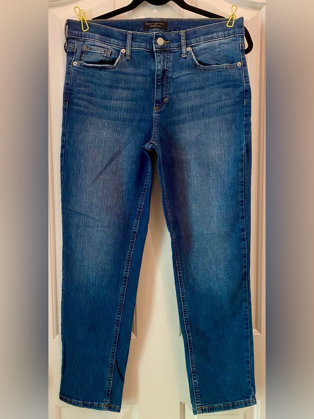 Banana Republic Distressed Girlfriend Jeans in Size 8 Regular